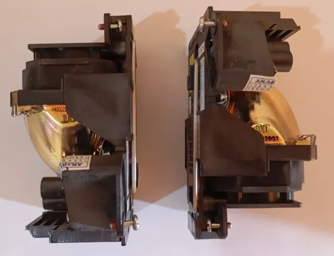 Lampada Projetor Sony LMP C150 Para Series VPL-CS e VPL-CX Nova Original