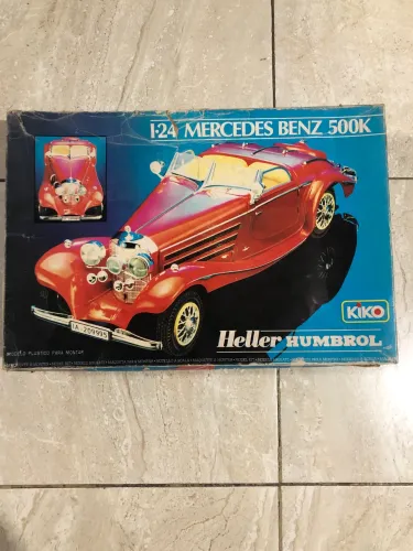 Automodelisno