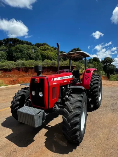 Trator Massey Fergunson 292, Ano 2009, com nota fiscal de origem.