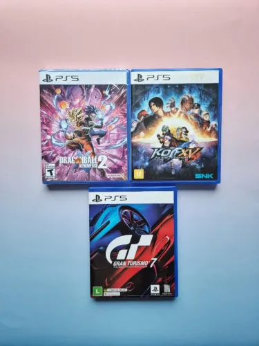 Estoque com diversos jogos mídia física de Playstation 5