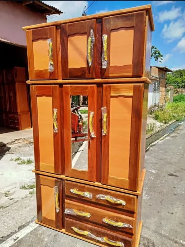 ROUPEIRO SOLTEIRO MADEIRA MACIÇA COM ESPELHO NOVO!