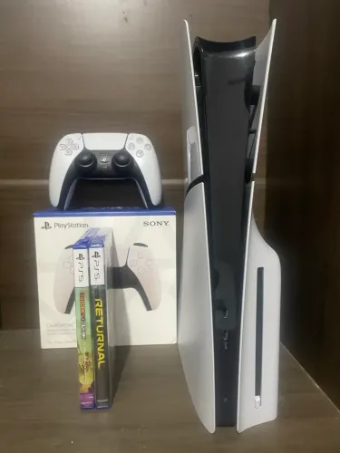 PlayStation 5 Slim com Disco + 2 Controle 