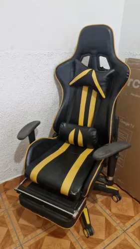 Cadeira Gamer Reclinável com Apoio de Pés Retrátil - Preto/Amarelo