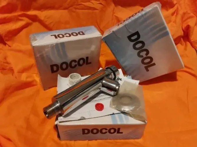 Torneira de parede DOCOL 