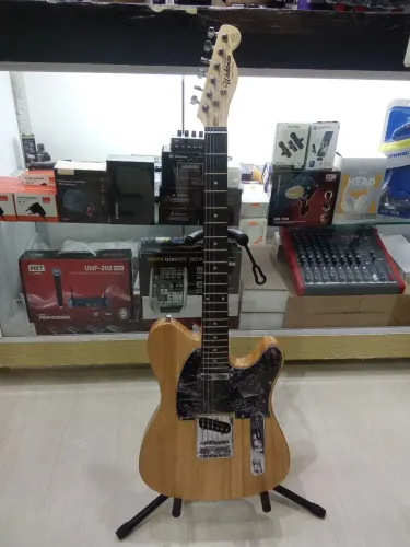 Guitarra Telecaster profissional