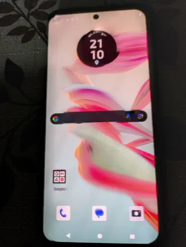 Celular Motorola G 84 G5 com a caixa semi novo.