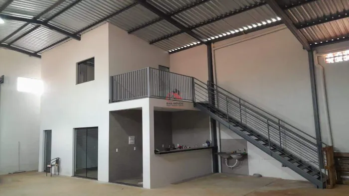 Galpão Comercial no Bairro Costa Teles com Escritório