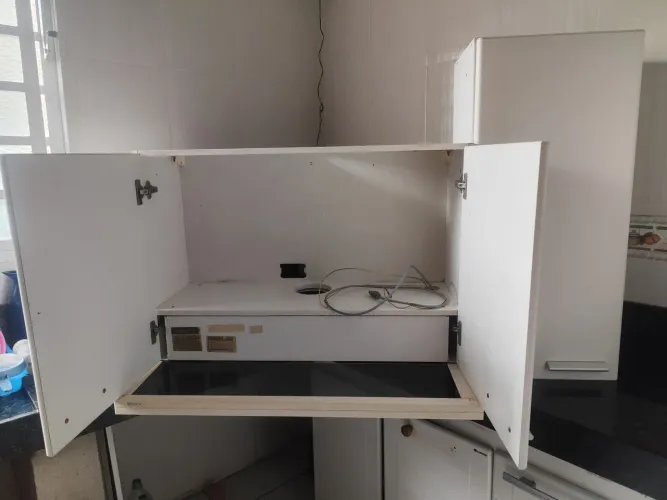 Vendo depurador Bosh Bivolt + conjunto de armários