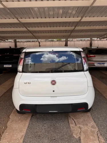 Fiat Uno Attractive 1.0 EVO Fire Flex 8V 5P 2021