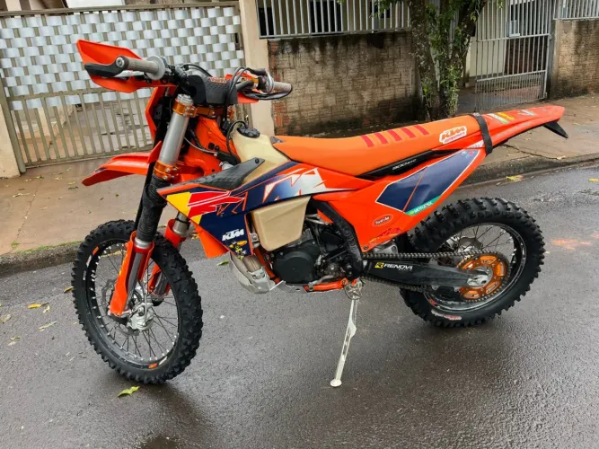 KTM 300 SIX DAYS 