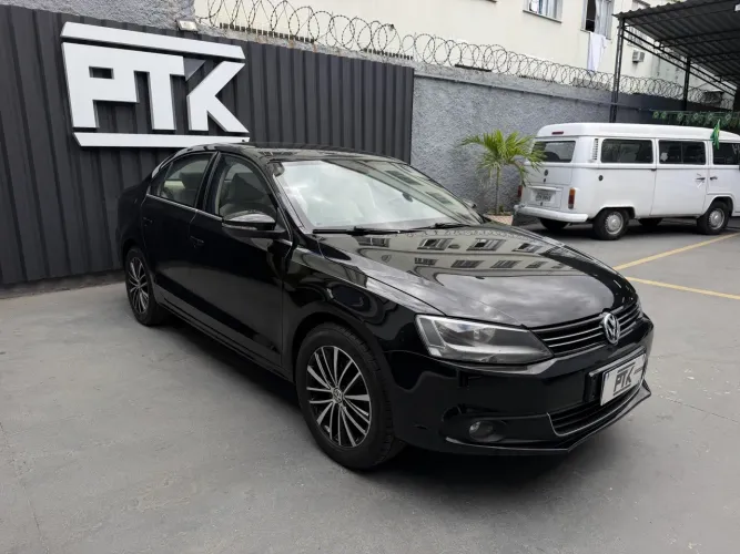 Volkswagen Jetta Highline 2.0 TSI 16V 4P Tiptronic 2013