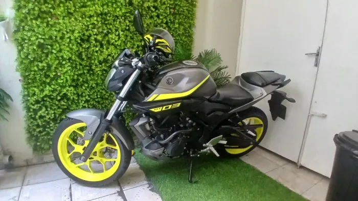 Yamaha mt 03 zerada ,moto nunca caiu e sem detalhes