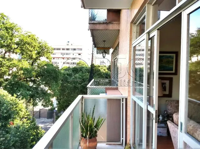 Imóvel para venda possui 136 metros quadrados com 3 quartos em Tijuca - Rio de Janeiro - R
