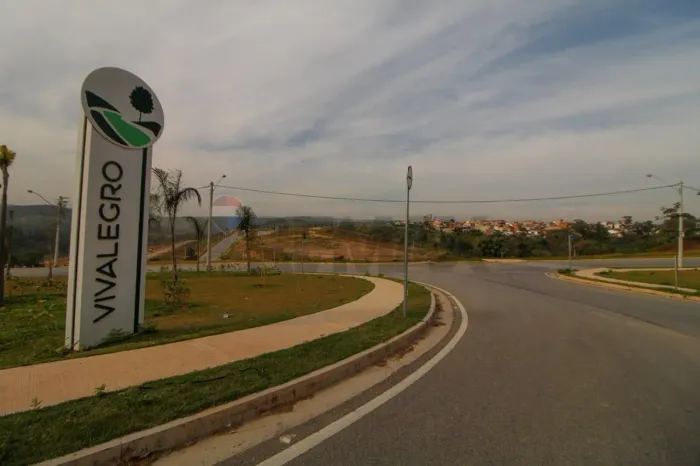 Lote Comercial à Venda no Loteamento Vivalegro Votorantim/SP