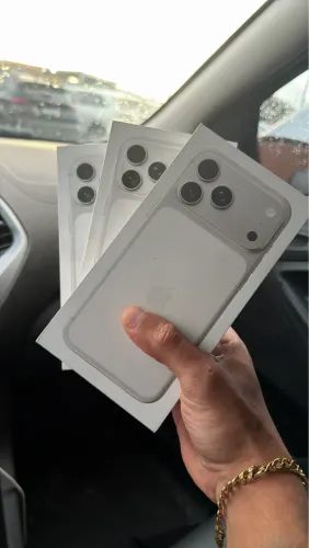 17 pro Max silver 256 gb