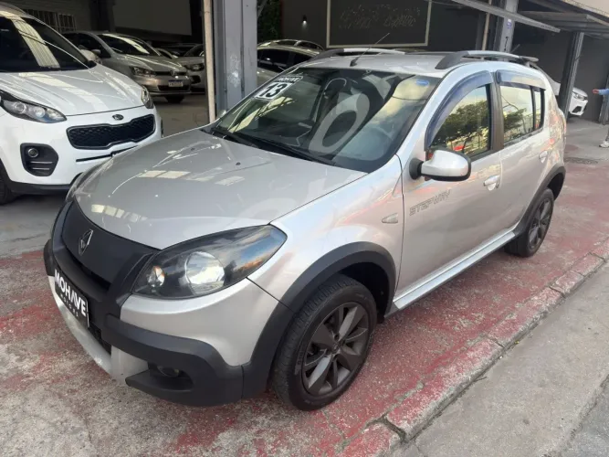 Renault Sandero Stepway Flex 1.6 16V 5P 2013