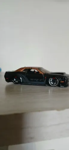 18 Dodge Challenger SRT Demon hotwheels customizado