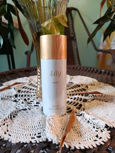 Splash Lily