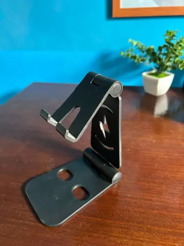 Suporte Dobrável Ajustável para Celular Mesa