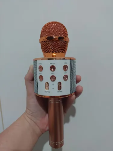 MICROFONE BLUETOOTH COM CAIXA DE SOM DOURADO