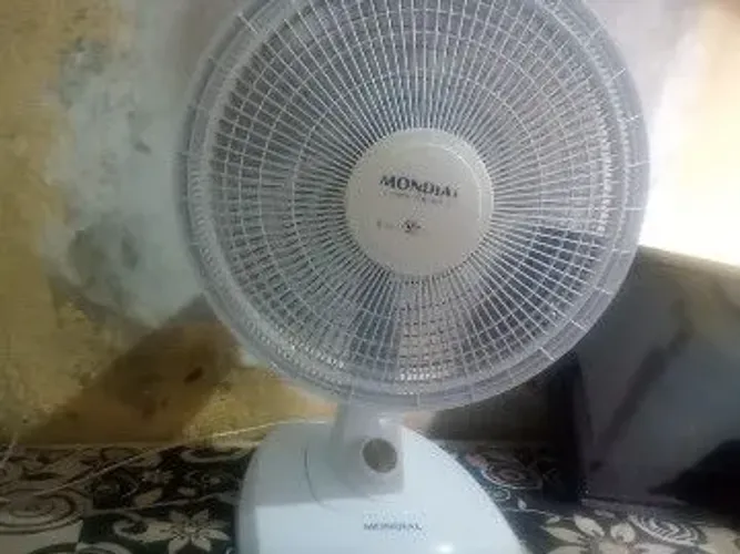Ventilador mondial de mesa grande 