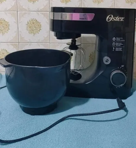 Batedeira planetária Oster