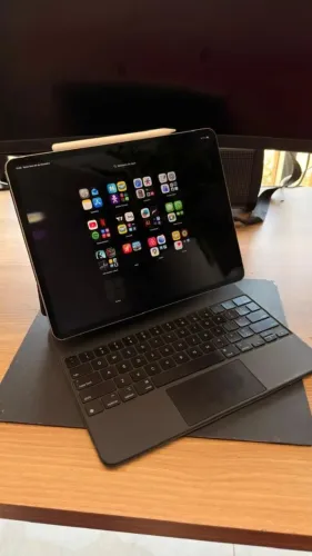 iPad Pro M2 128gb 8gb Ram tela de 12.9p + Magic Keyboard + Apple Pencil 2