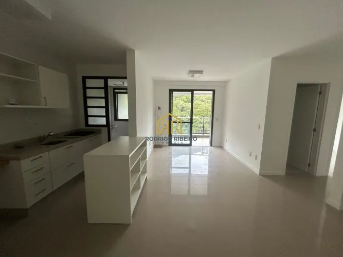 APARTAMENTO 02 DORMITÓRIOS/01 SUITE - ITACURUBI
