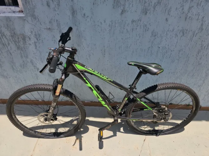Mountain Bike TSW Hunter 29 - Tam 15.5 - 27V - Freio Hidráulico 4 pistões (Pouquíssimo uso