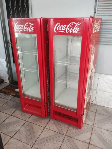 Freezers expositor metalfrio slim 230 litros 1.800 cada funcionado perfeitamente