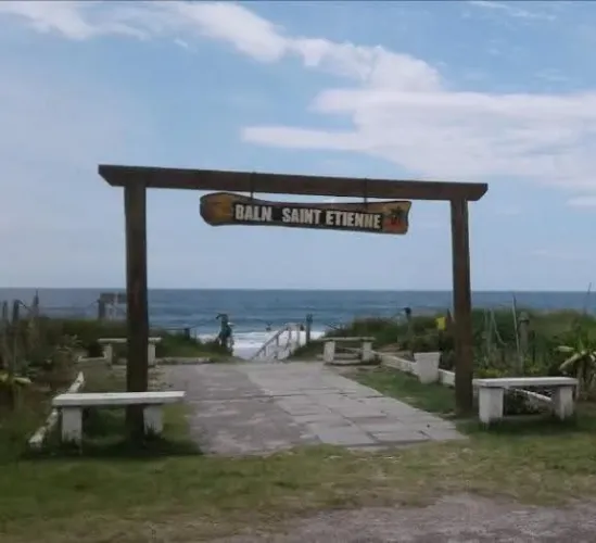 Casa na praia de Matinhos, balneário Saint Etienne, Natal e ano novo 