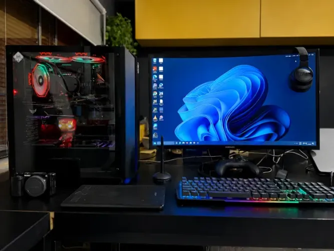 PC Gamer / Workstation |  Core i9-9900K + RTX2060 6GB + 32GB RAM + Water Cooler