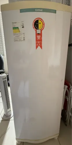 Geladeira CÔNSUL CRA30/220 263 litros
