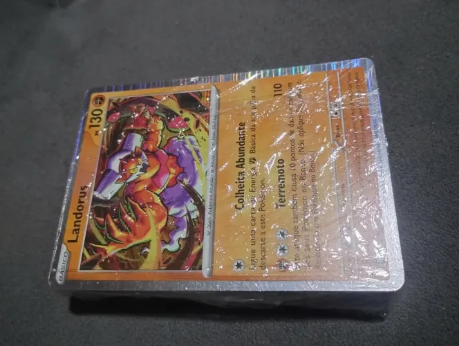 Packs de carta pokémon com 50 cartas 