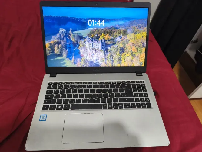 Notebook Acer Aspire A51552 Intel Core i5 8ª Geração Ótimo estado!