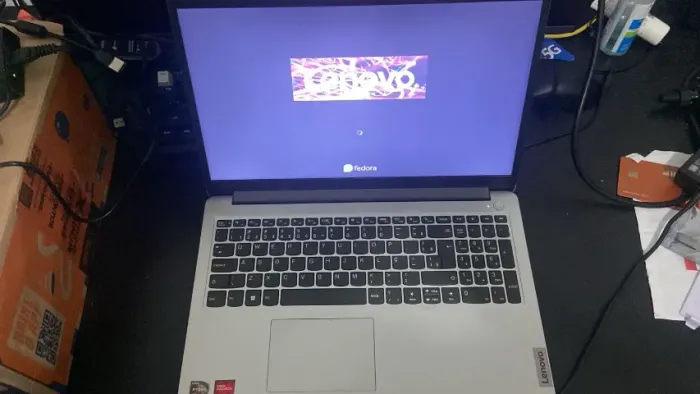 PRA VENDER AGORA: Notebook Lenovo IdeaPad 1 15AMN7 - Ryzen 5 7520U 16GB RAM - Dev/Estudo