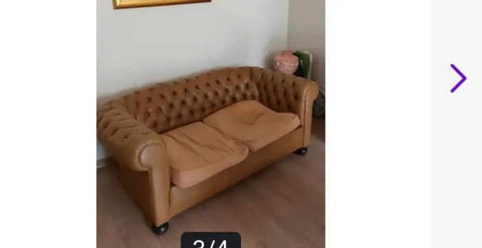 Sofá couro Chesterfield