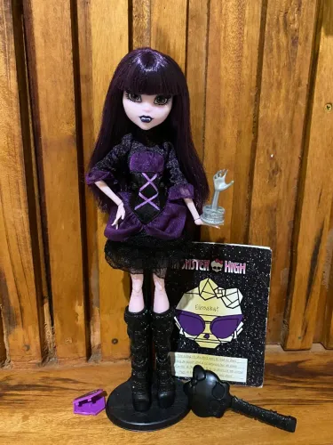 Monster high Elissabat (RESERVADA)