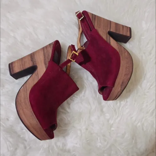 Kit Sandalia anabella tamanho 33/34 $70 as duas