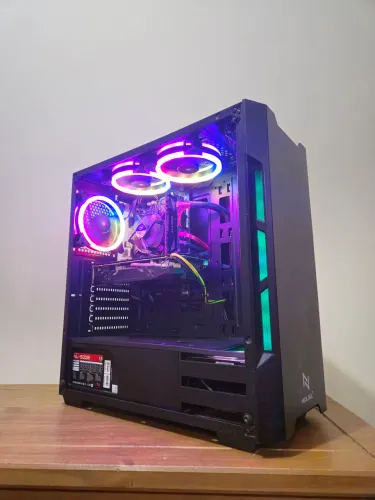 PC Gamer / i5 8500 / RX 590 8GB / 16GB RAM / SSD 240GB + HD 1TB / Fonte 500W