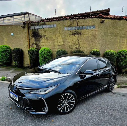 Toyota Corolla Altis Prem. Hybrid 1.8 Flex AUT 2025