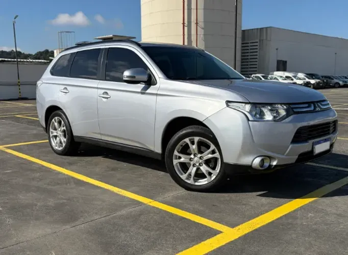 Mitsubishi Outlander 2.0 16V 160cv Aut. 2015