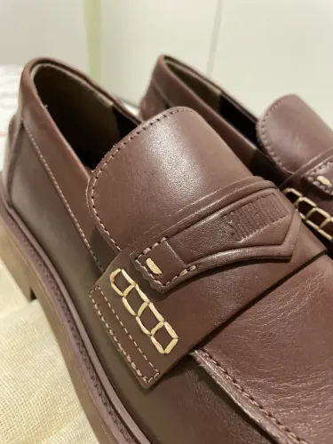Sapato feminino Santa Lolla 