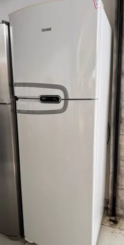 Geladeira cônsul praticamente nova