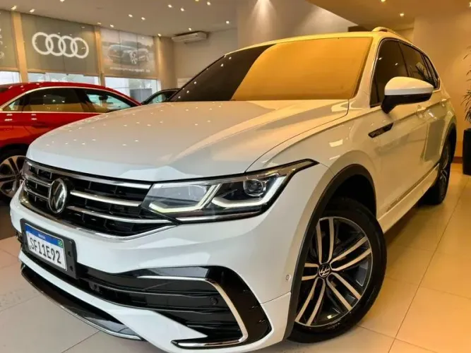 Volkswagen Tiguan Allspac R-line 300 TSI 2.0 2024
