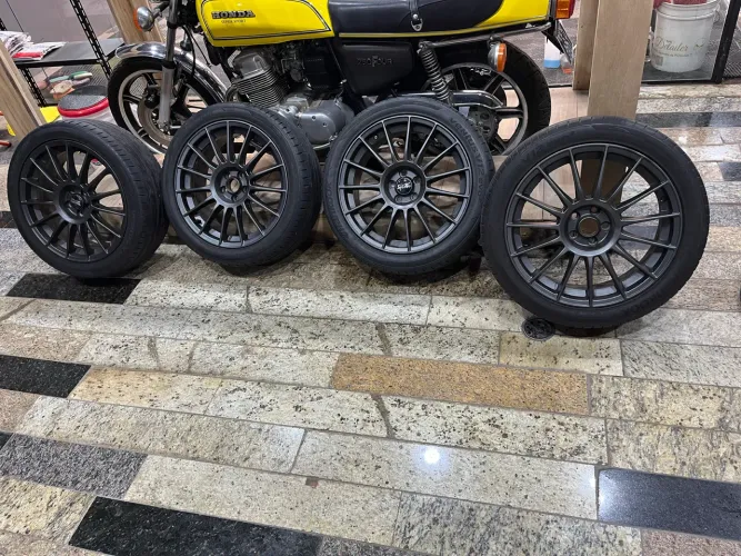 Rodas Voxr Superturismo aro 18 5x100 com pneus Hankook Ventus