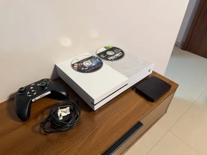 videogame xbox one s 500gb branco com hd 1tb