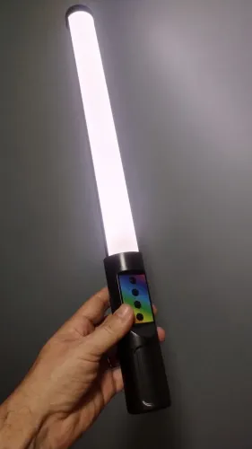 Kit iluminação Bastão Led Mult colors suporte celular e tripé