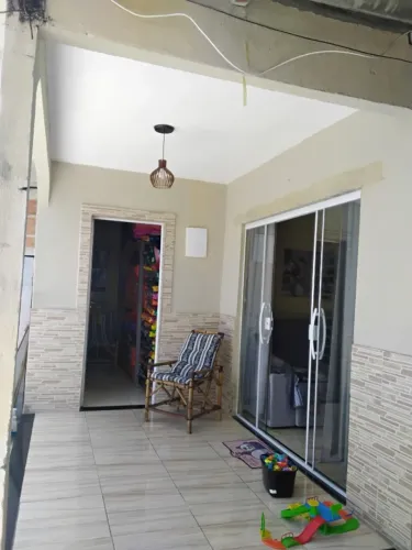 Casa em inhoaiba com loja pet funcionando 