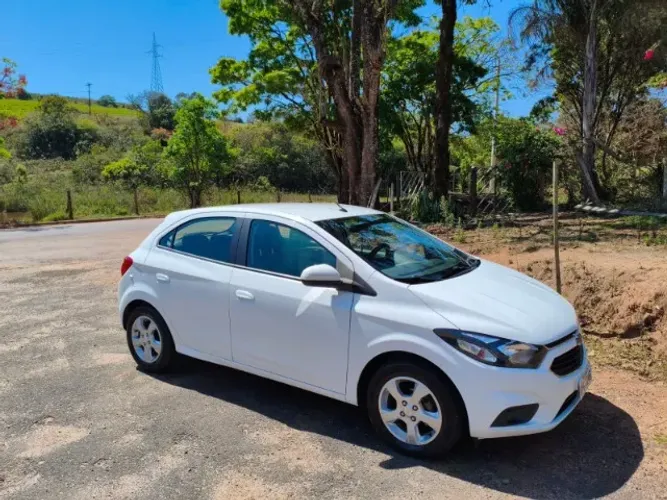 Chevrolet Onix Hatch LT 1.4 8V Flex Mec. 4P 2019